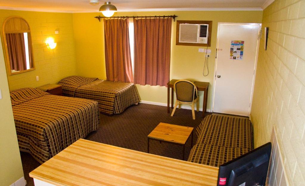White Gum Motel Alice Springs Δωμάτιο φωτογραφία