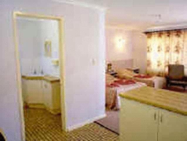 White Gum Motel Alice Springs Δωμάτιο φωτογραφία